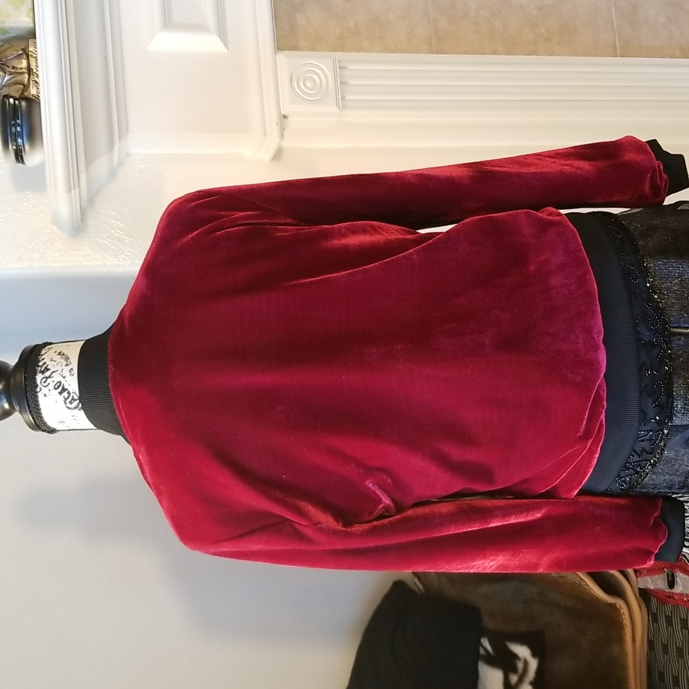 Love Tree Red velvet Jacket - Picture 4 of 6